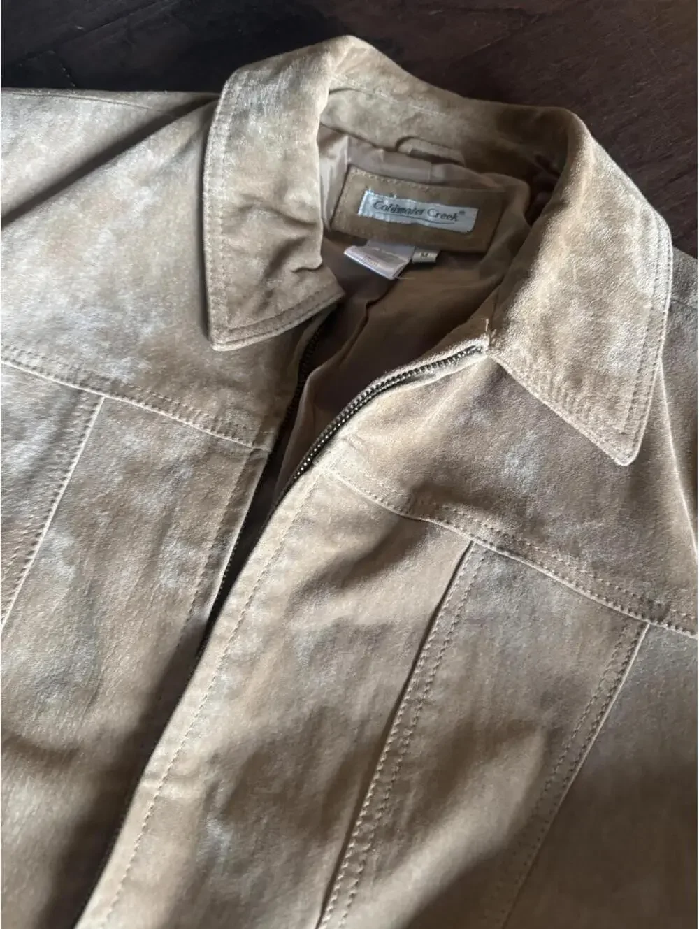Y2K genuine 100% suede leather jacket in the dreamiest warm camel tan.